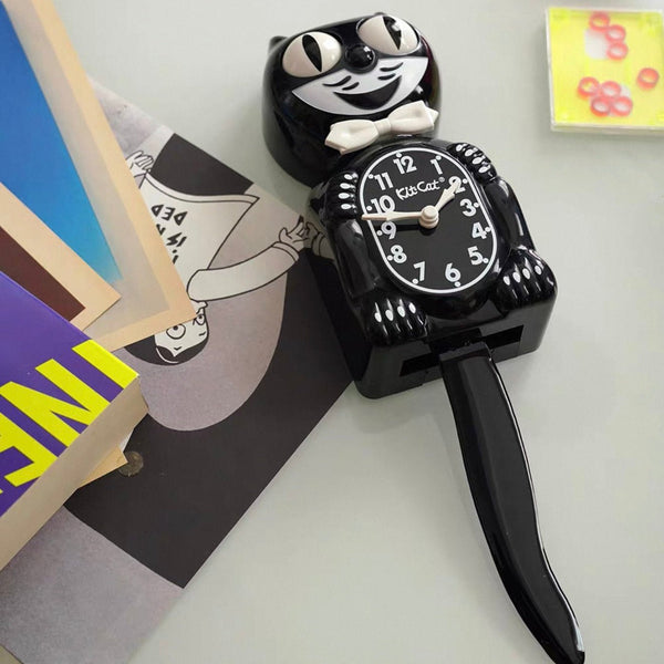 Vintage Tuxedo Cat Clock