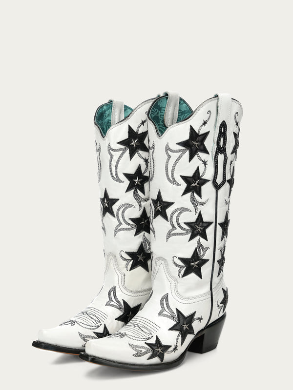 Z5542 - WOMEN'S WHITE EMBROIDERY STARS OVERLAY AND STUDS SNIP TOE COWBOY BOOT