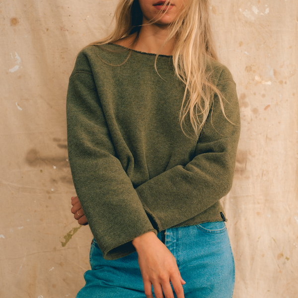 Women's Powder Cropped Crew