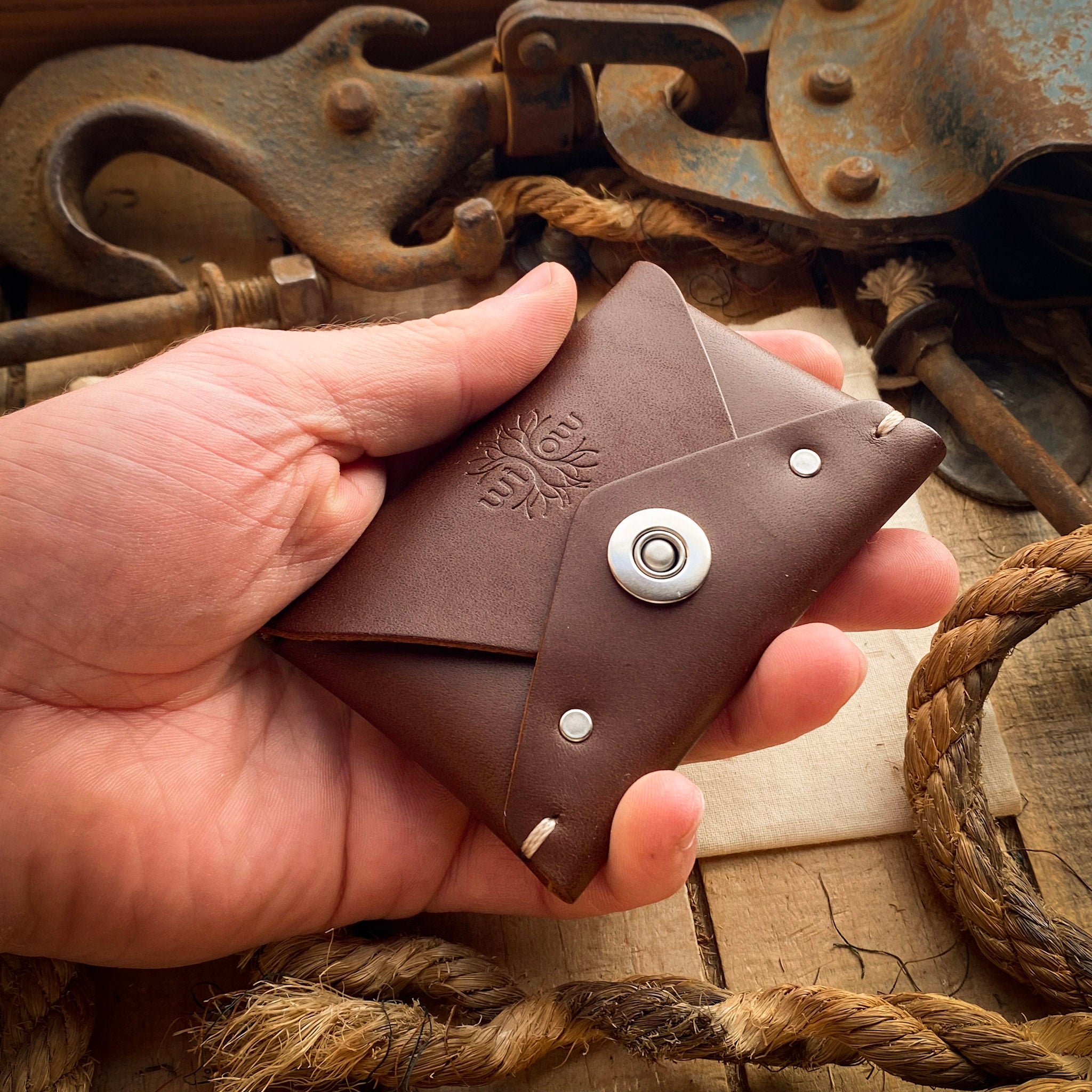The Liam Minimalist Wallet - Dark Mahogany