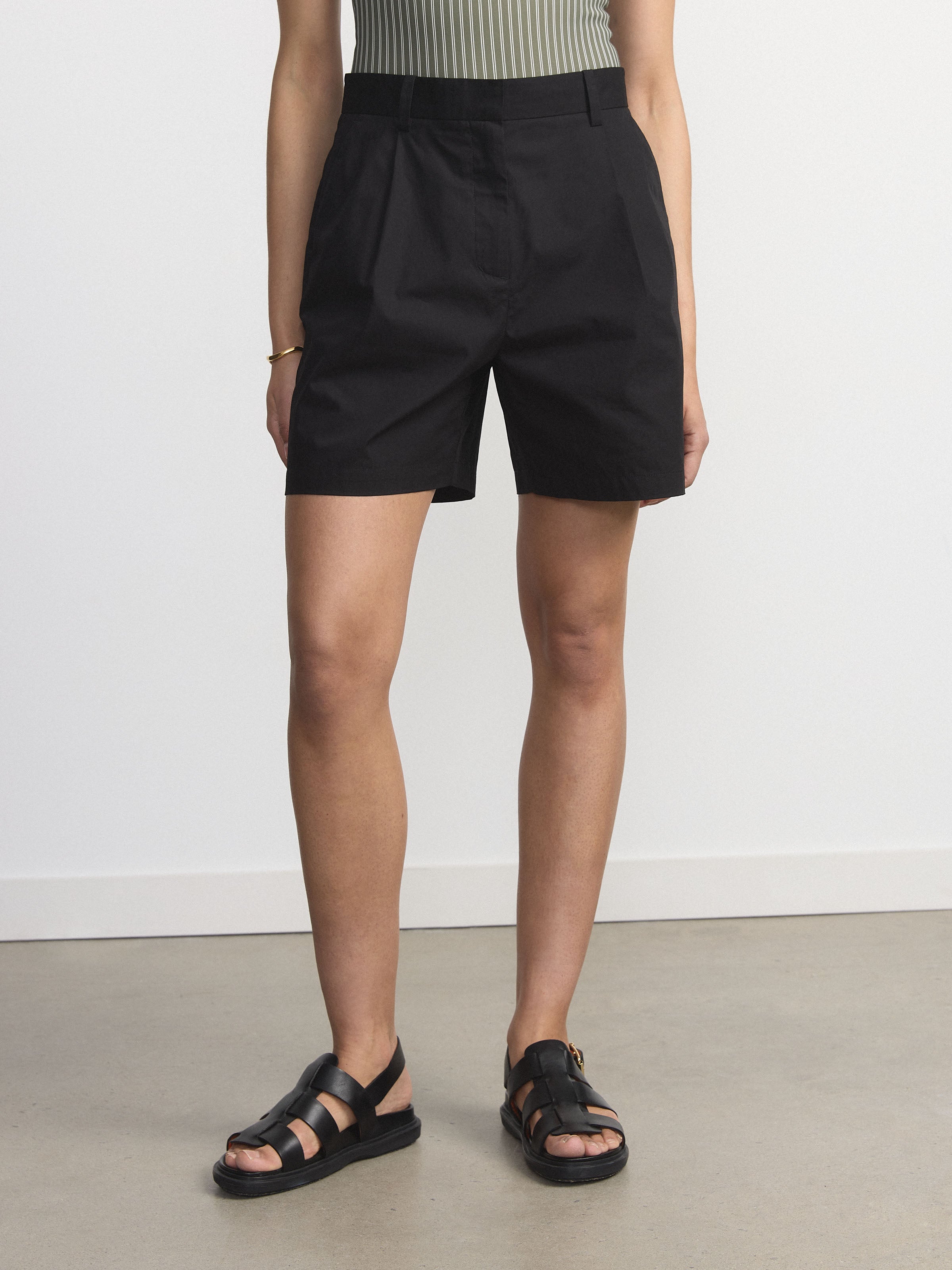 The Amelia Balloon Short in Black