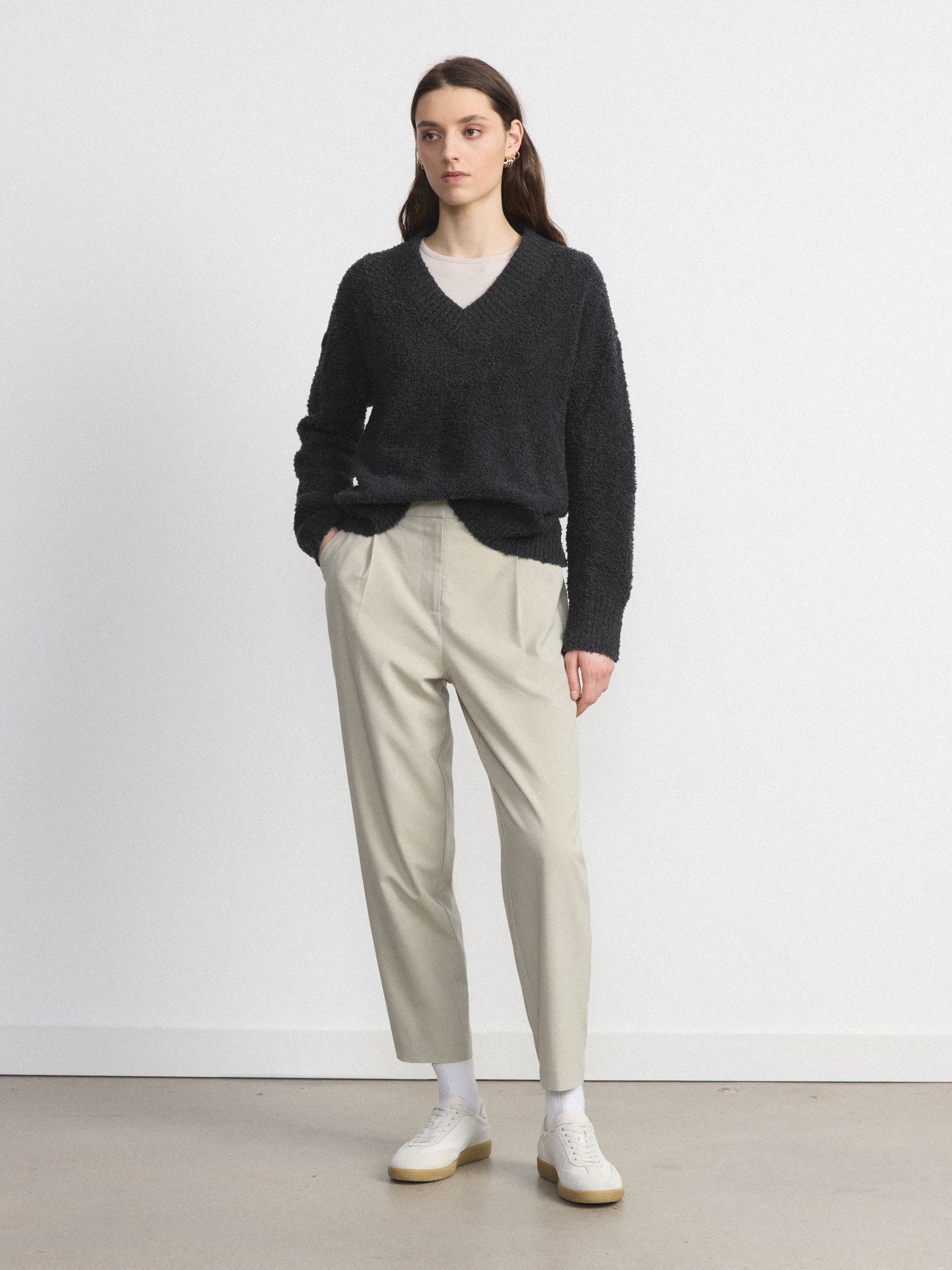 The Amelia Balloon Pant in Light Greige