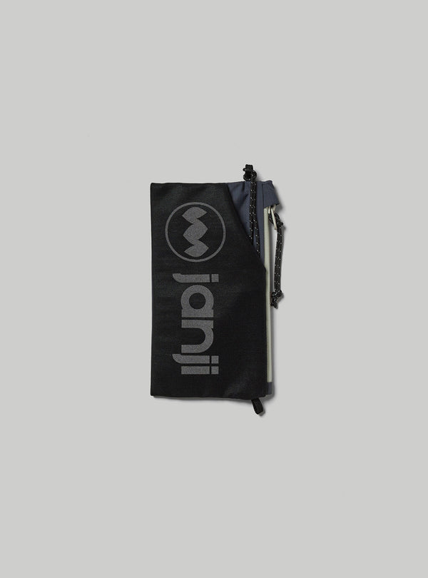 Multipocket Medium Zip Pouch
