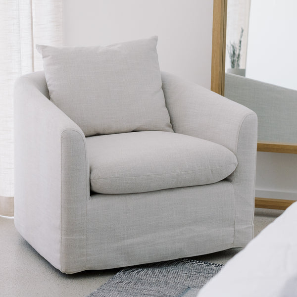 Sink In Swivel Lounge Chair, Pearl